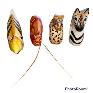 Set of 4 antique table cloth/napkin holders